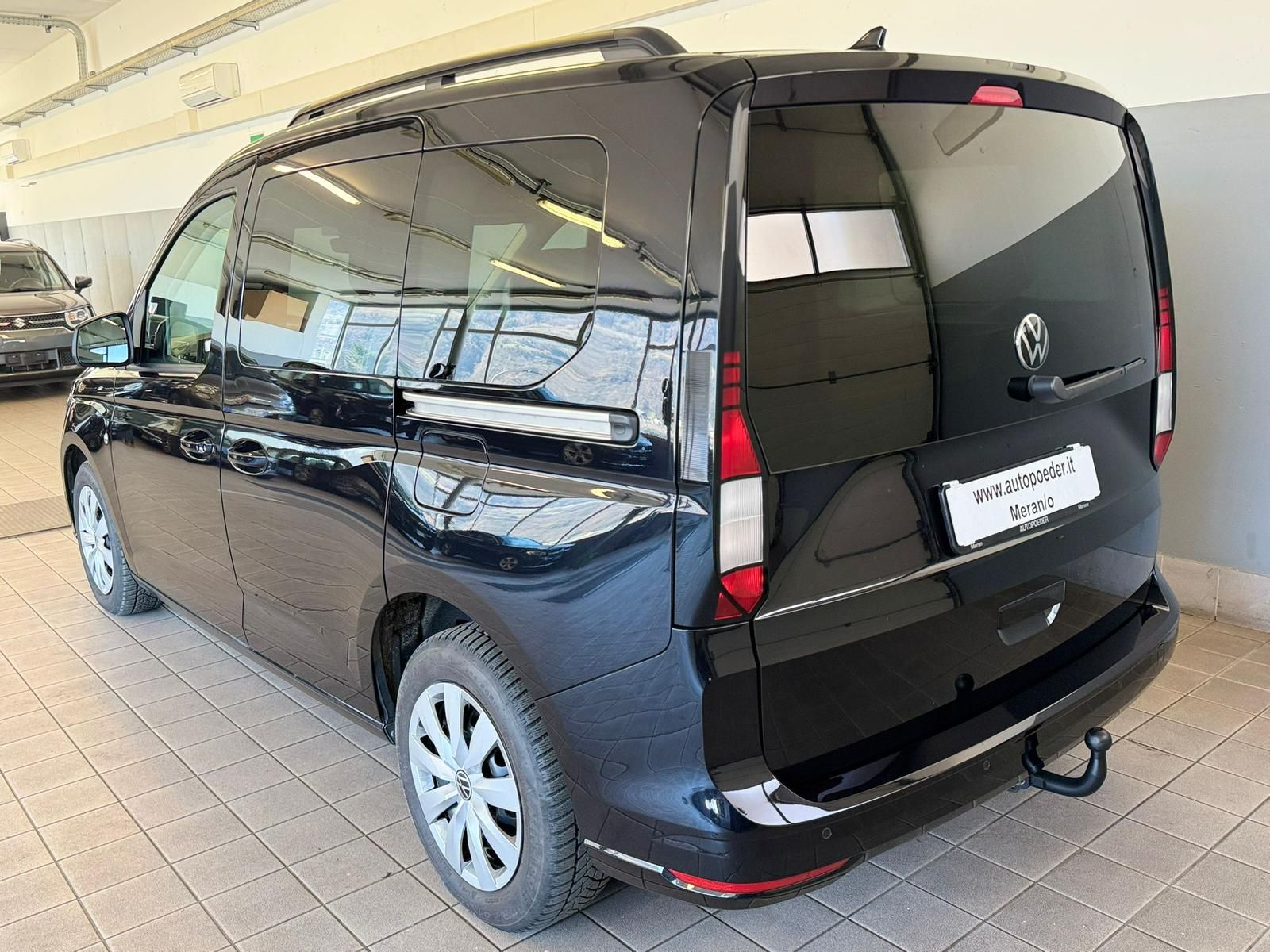 VW Caddy Neu Schwarz (4)