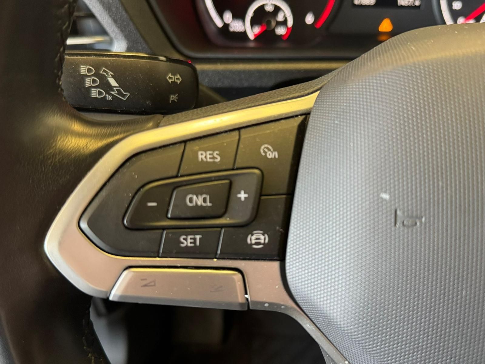 VW Caddy Neu Schwarz (9)