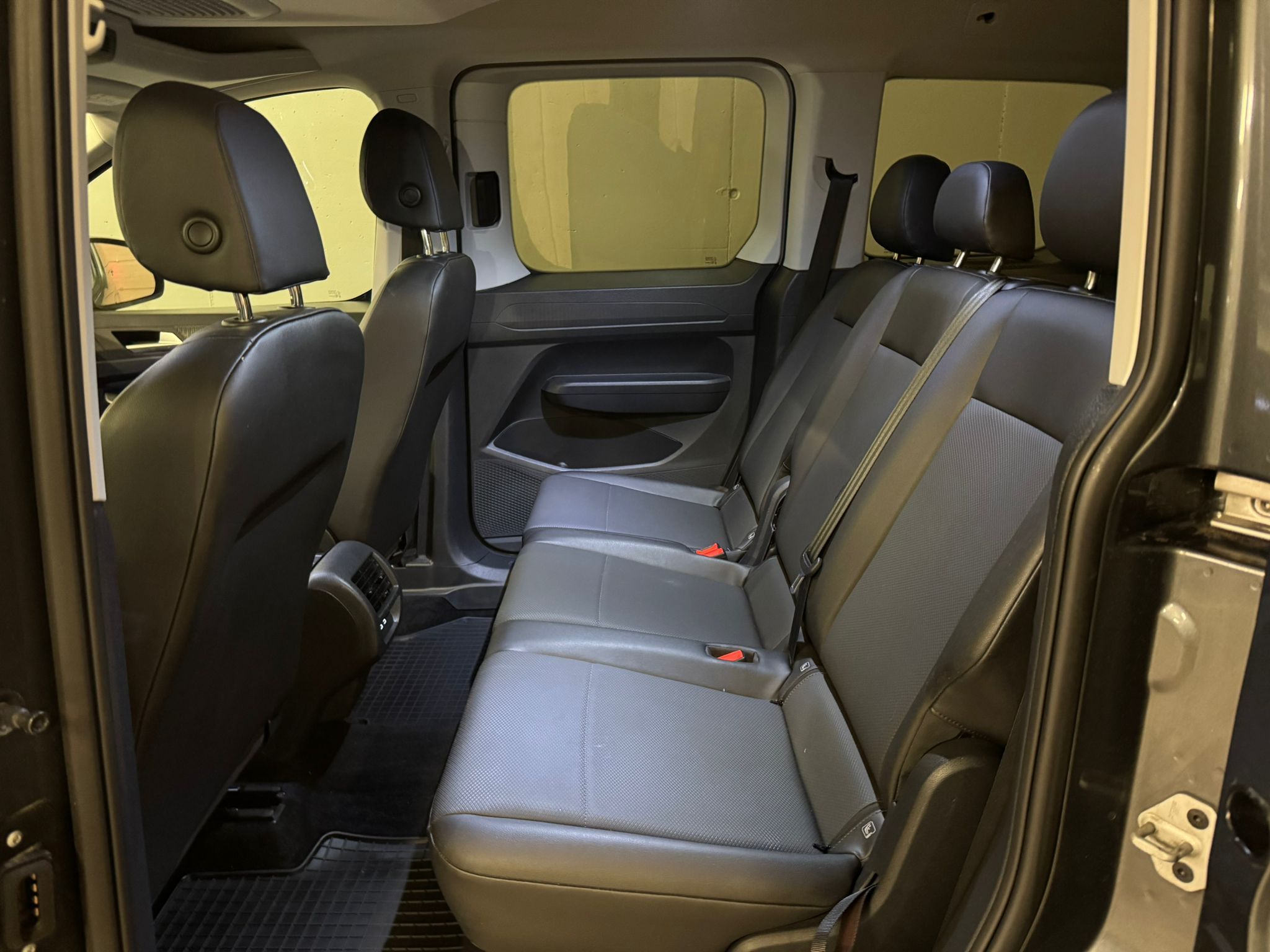 vw caddy neues modell 2.0 tdi life (14)