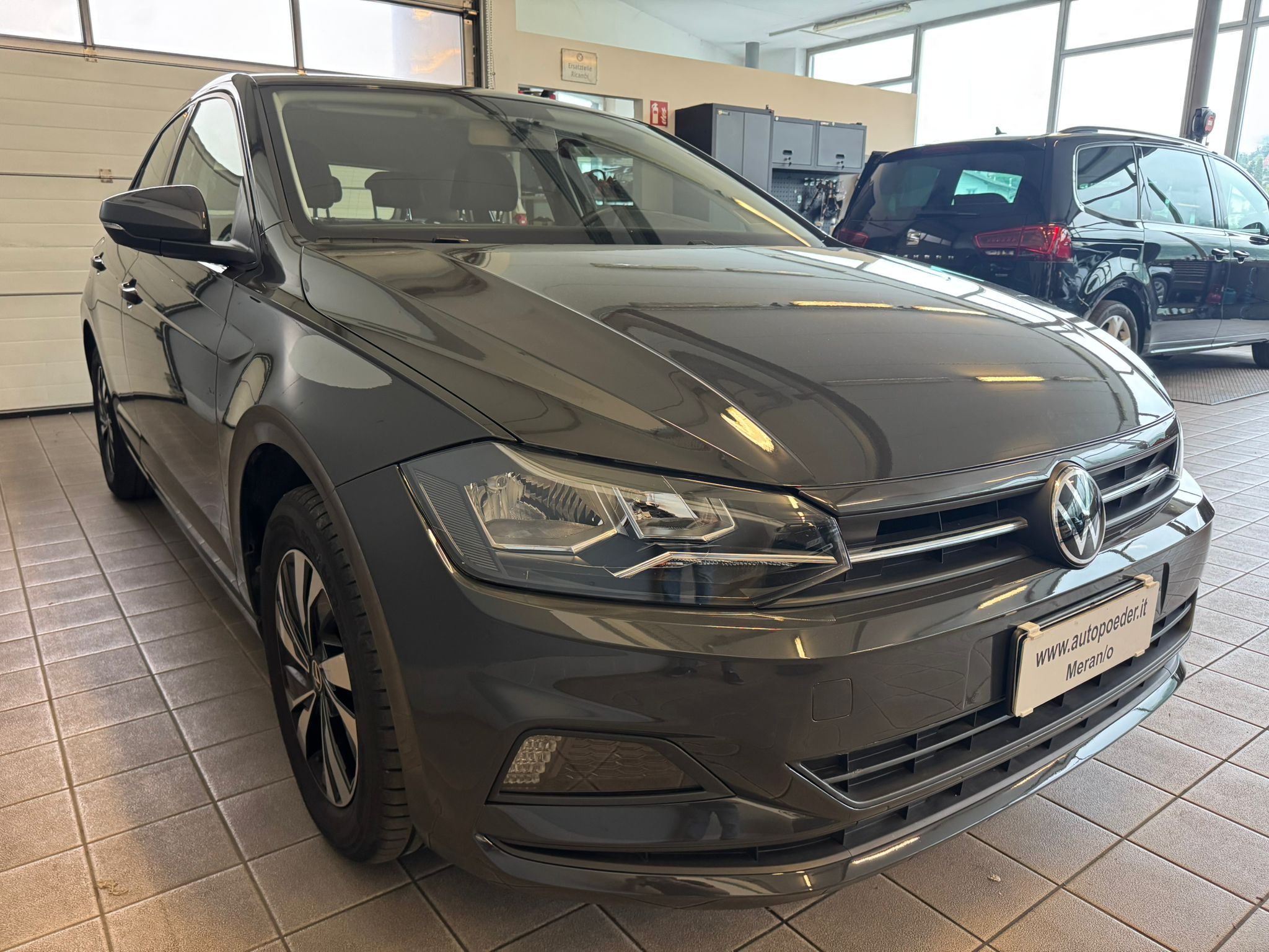 VW Polo 1.0 Grau (2)