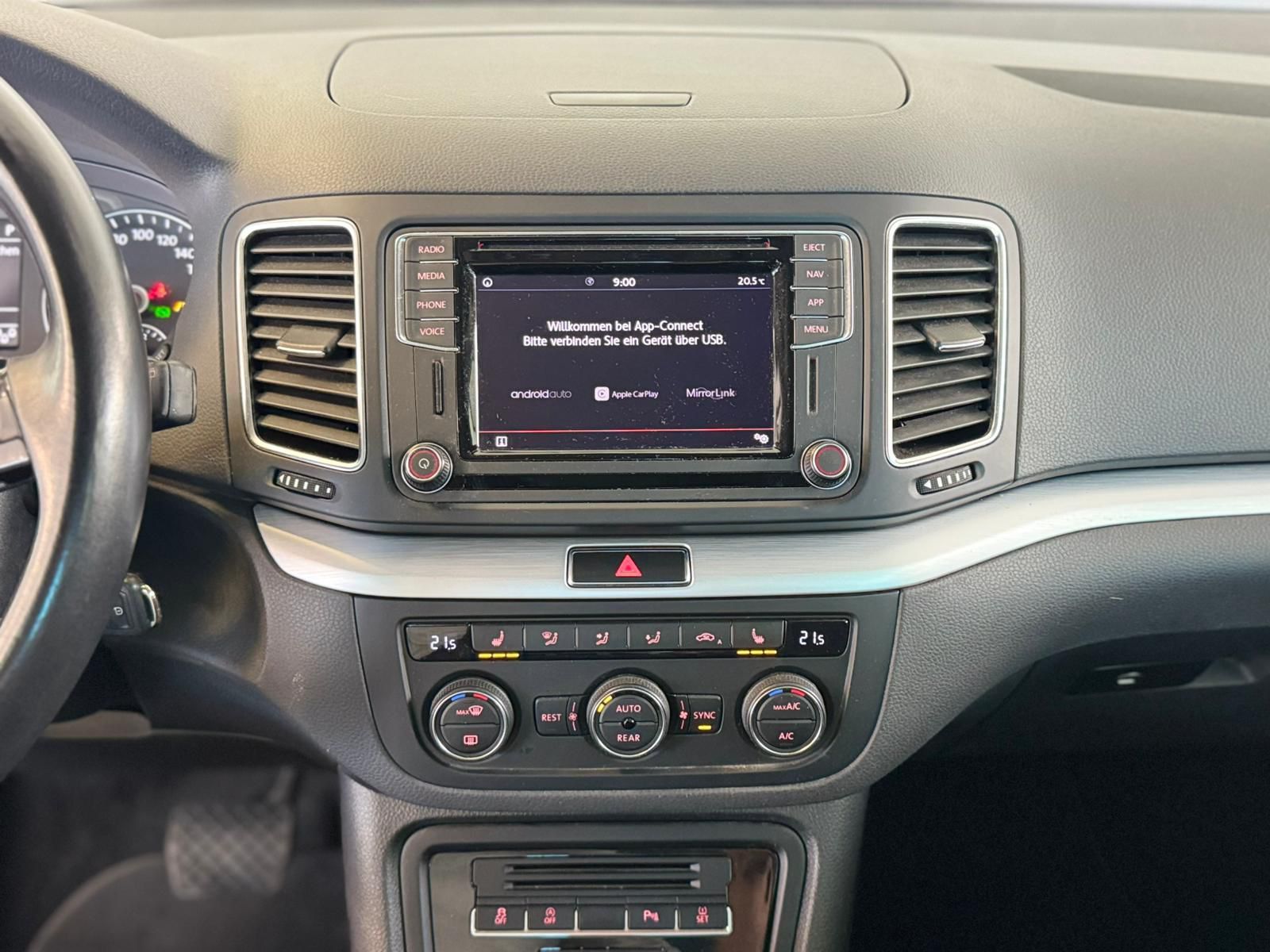 VW Sharan 2.0 TDI Comfortline (13)