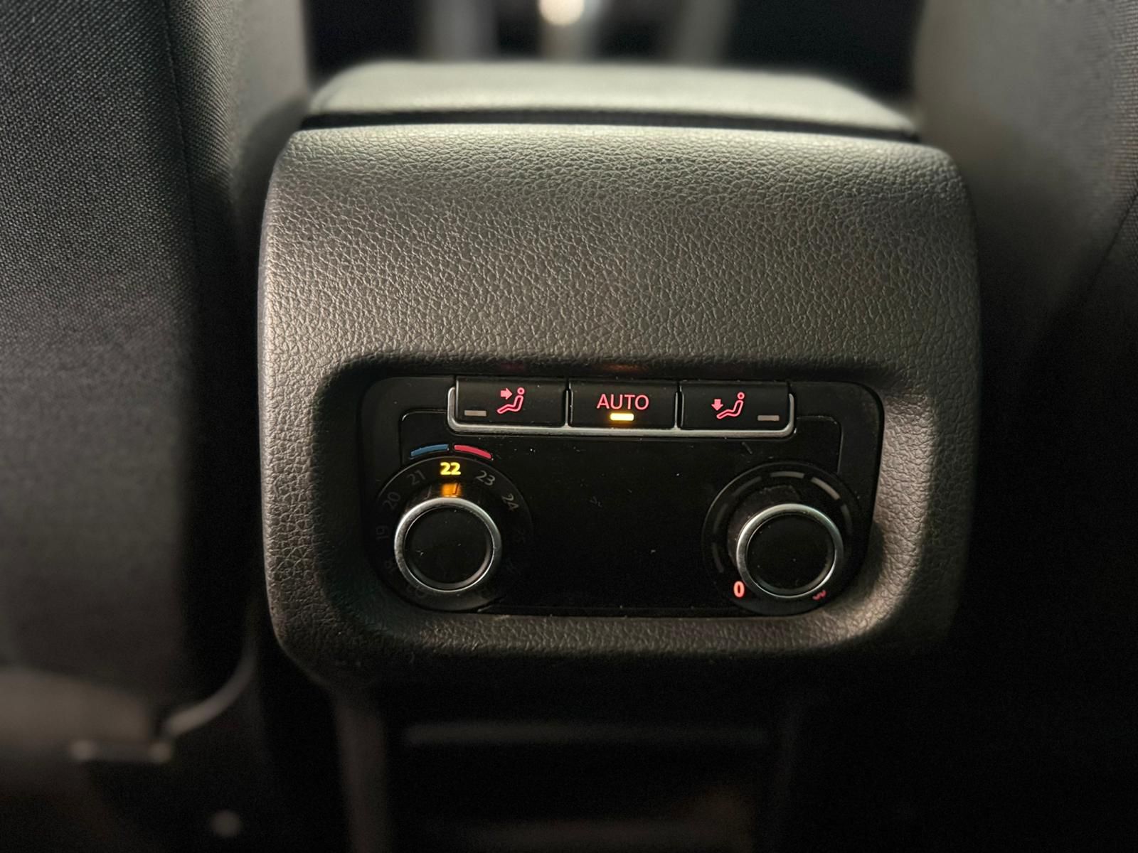 VW Sharan 2.0 TDI Comfortline (19)