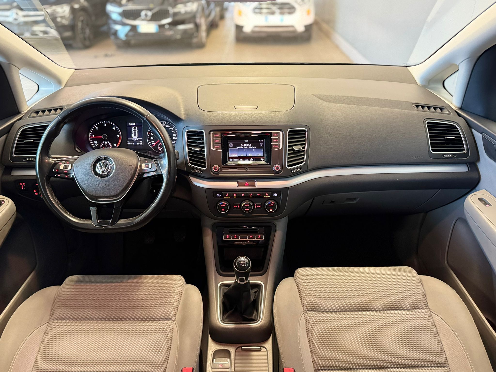 VW Sharan 2.0 TDI Silver 15