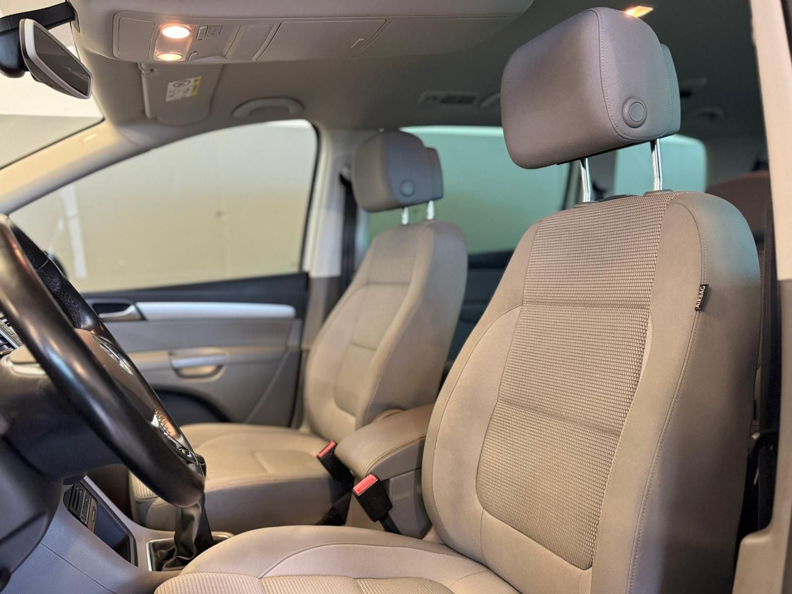 VW Sharan 2.0 TDI Silver 9