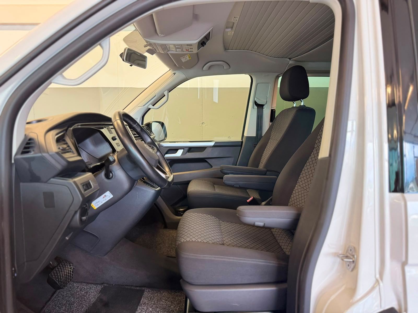 vw t6.1 california (9)