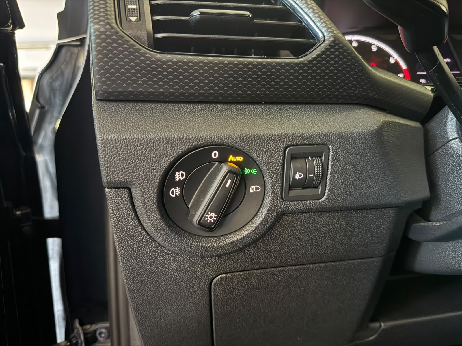 VW TCROSS (17)