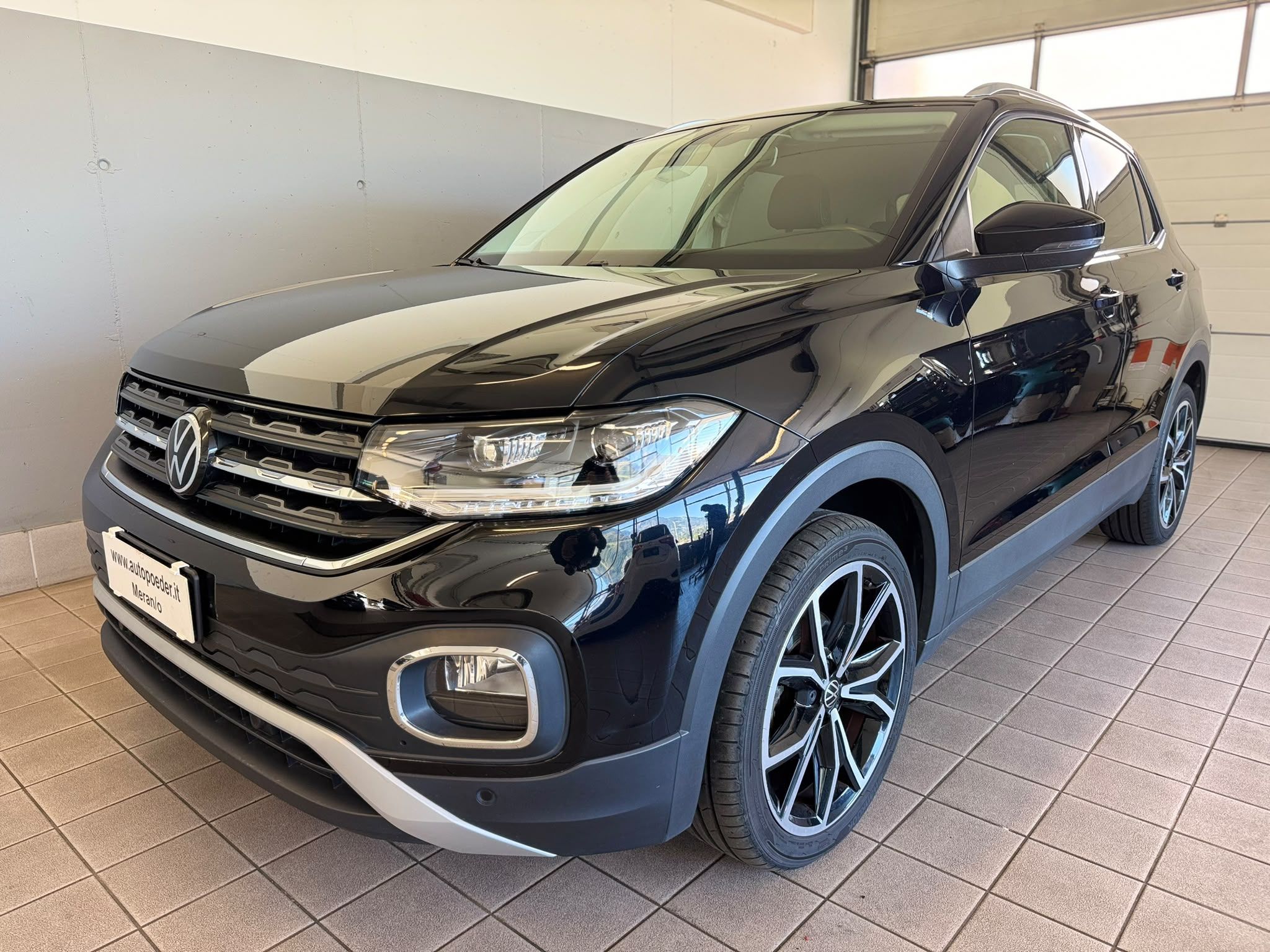 vw tcross schwarz (1)