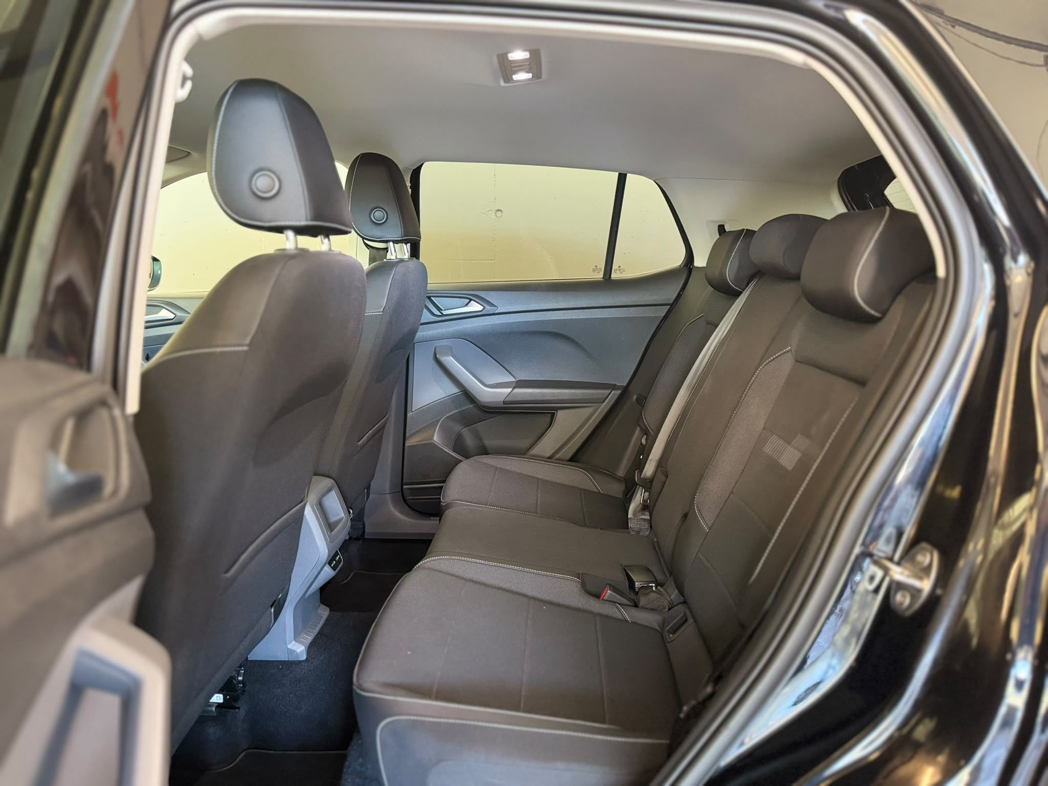 vw tcross schwarz (11)
