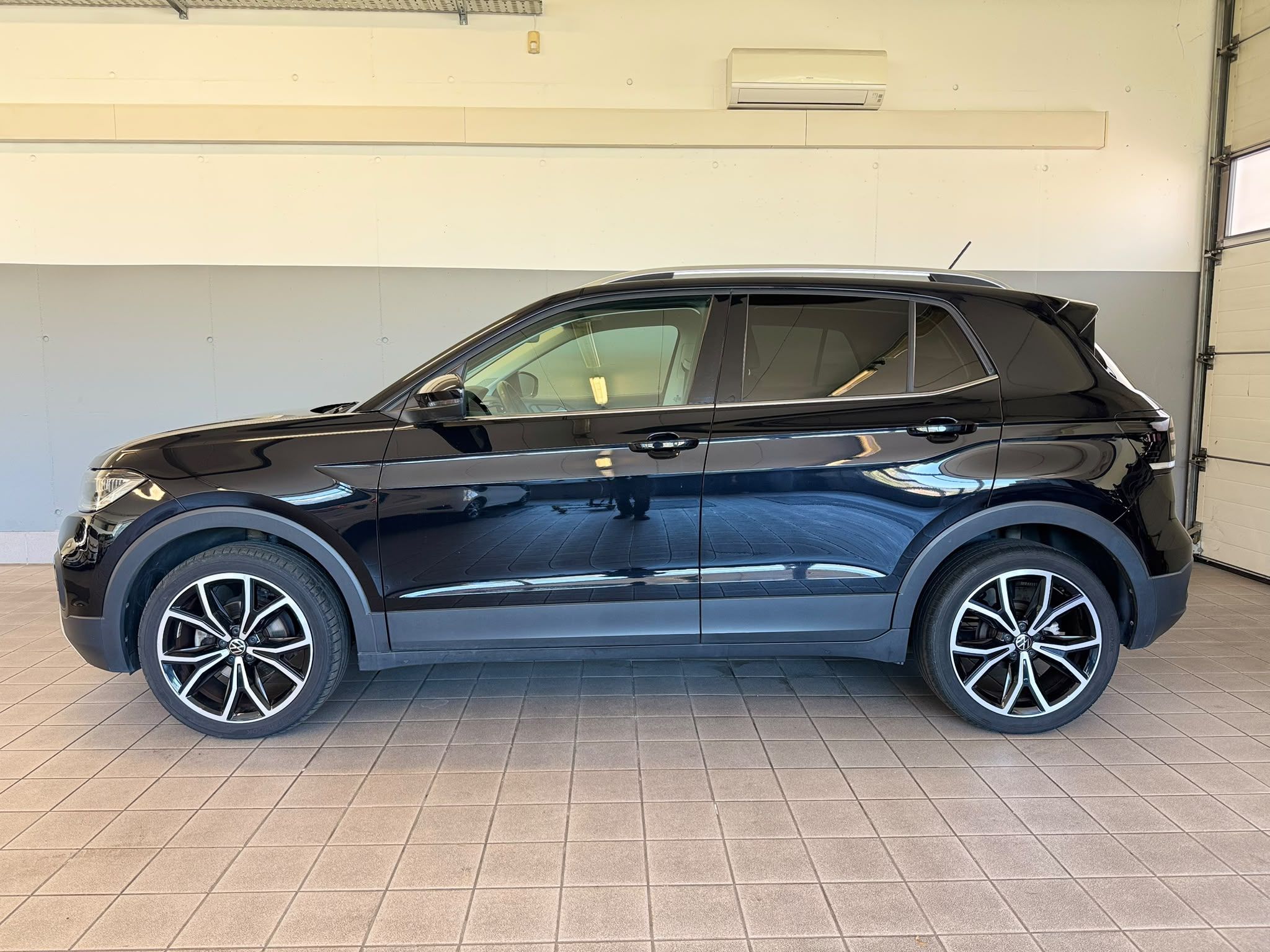 vw tcross schwarz (8)