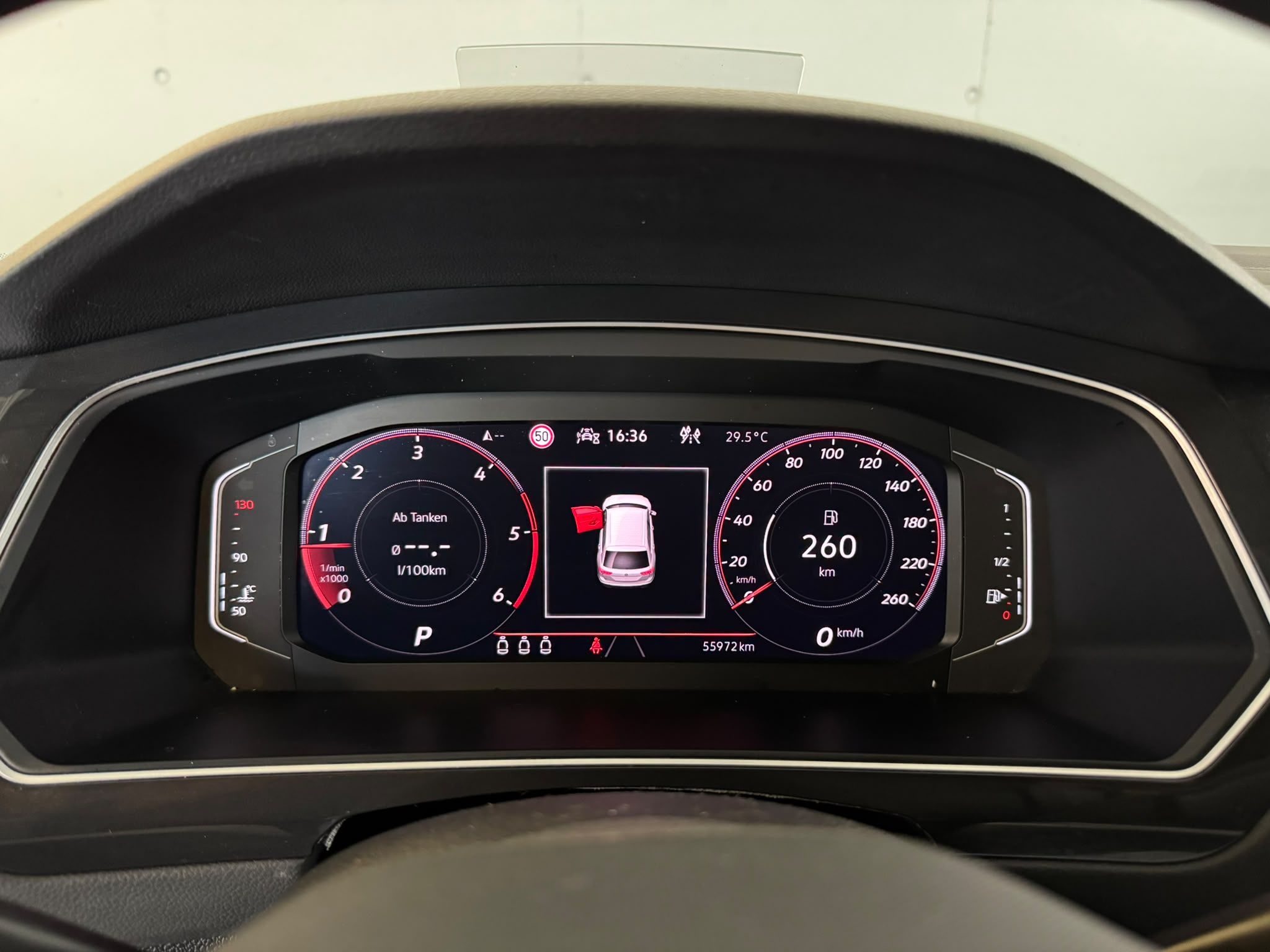 VW Tiguan R Line (13)
