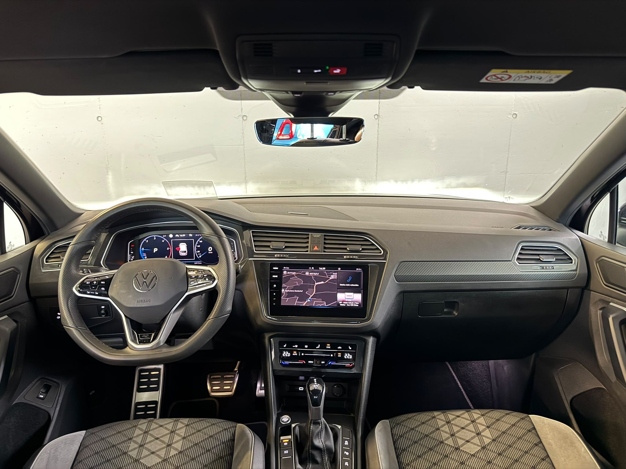 VW Tiguan R Line (17)