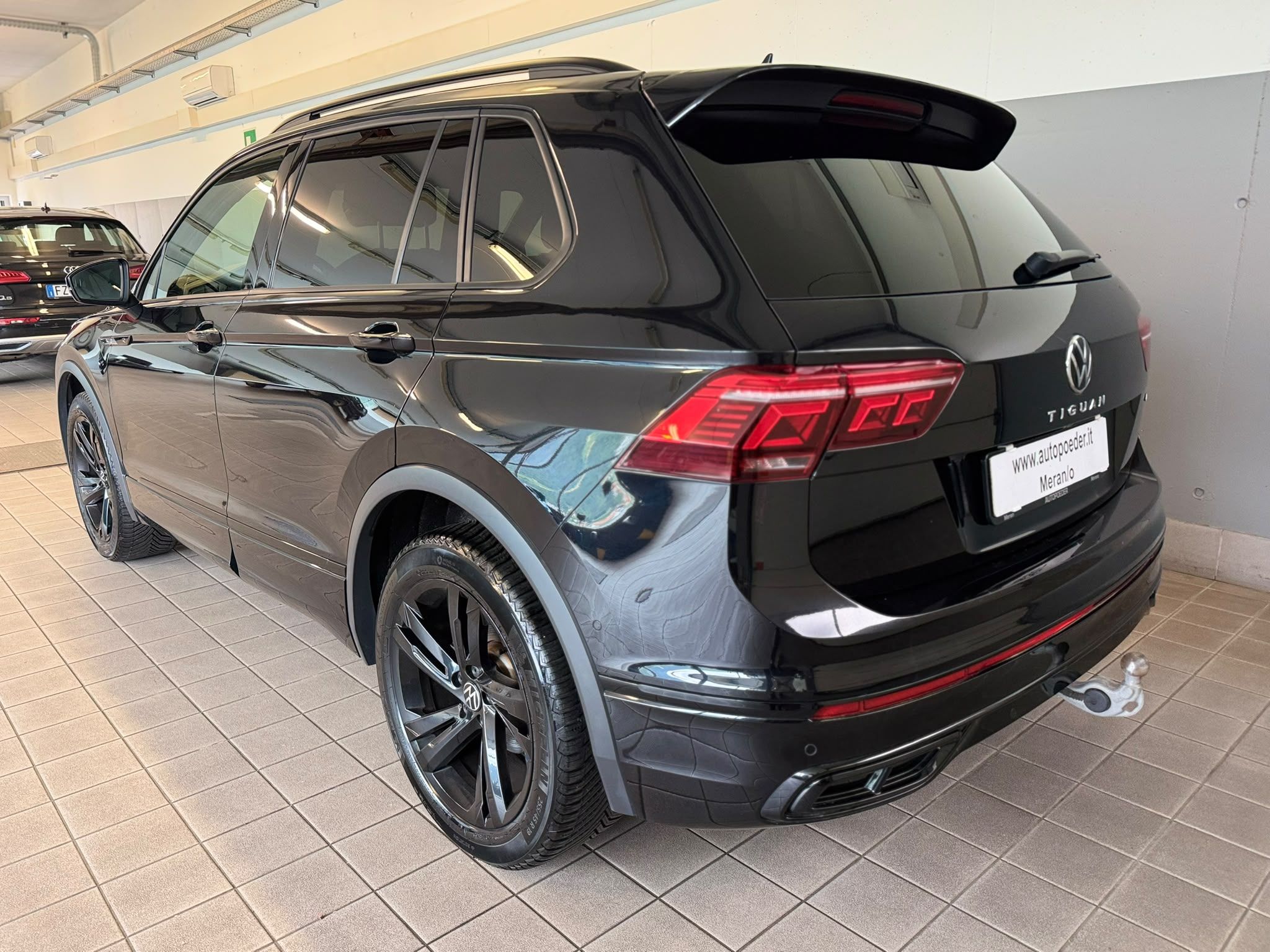 VW Tiguan R Line (5)