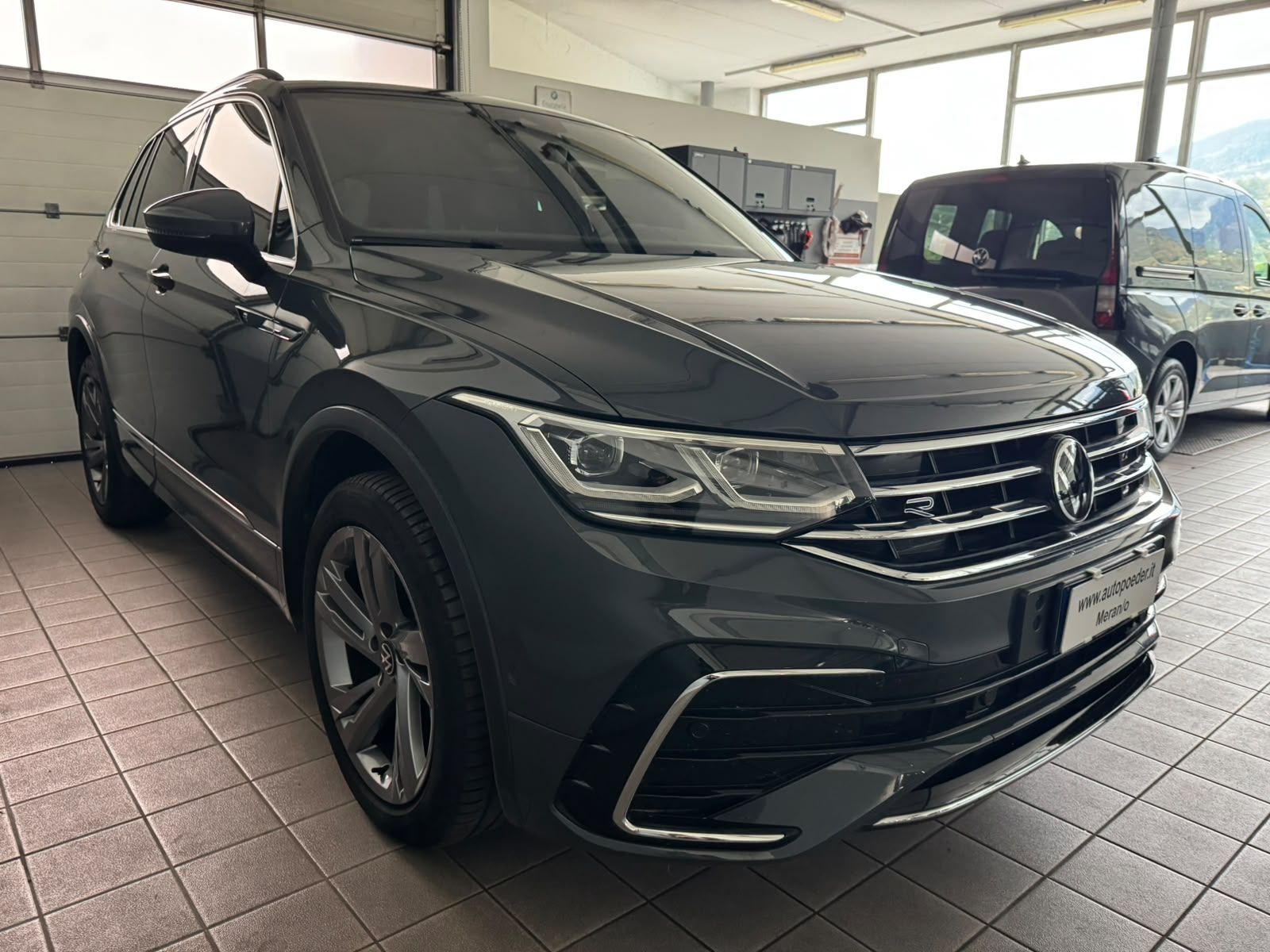 vw tiguan rline grau (2)