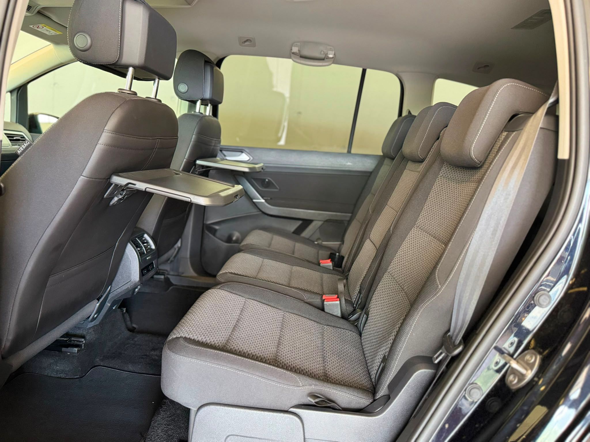VW touran 15tsi schwarz (10)