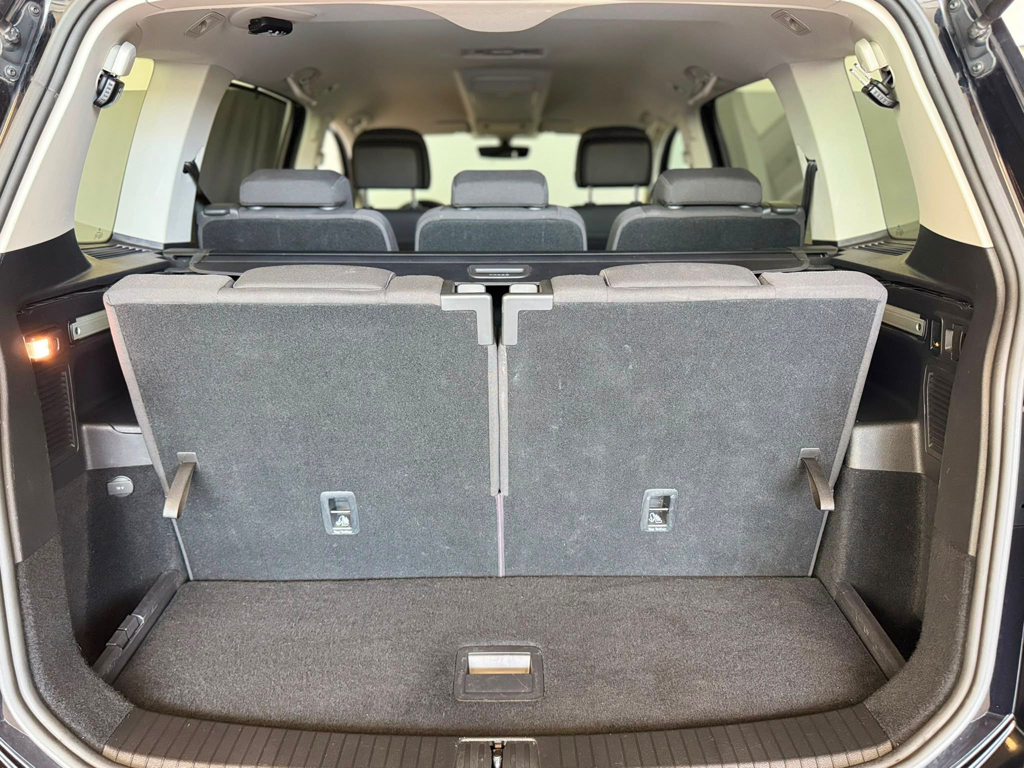 VW touran 15tsi schwarz (17)