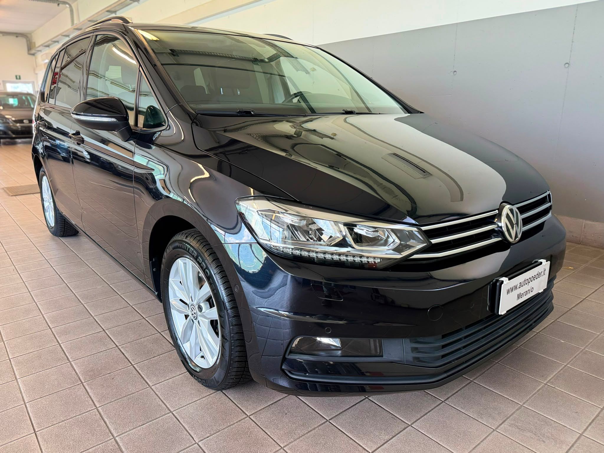 VW touran 15tsi schwarz (2)