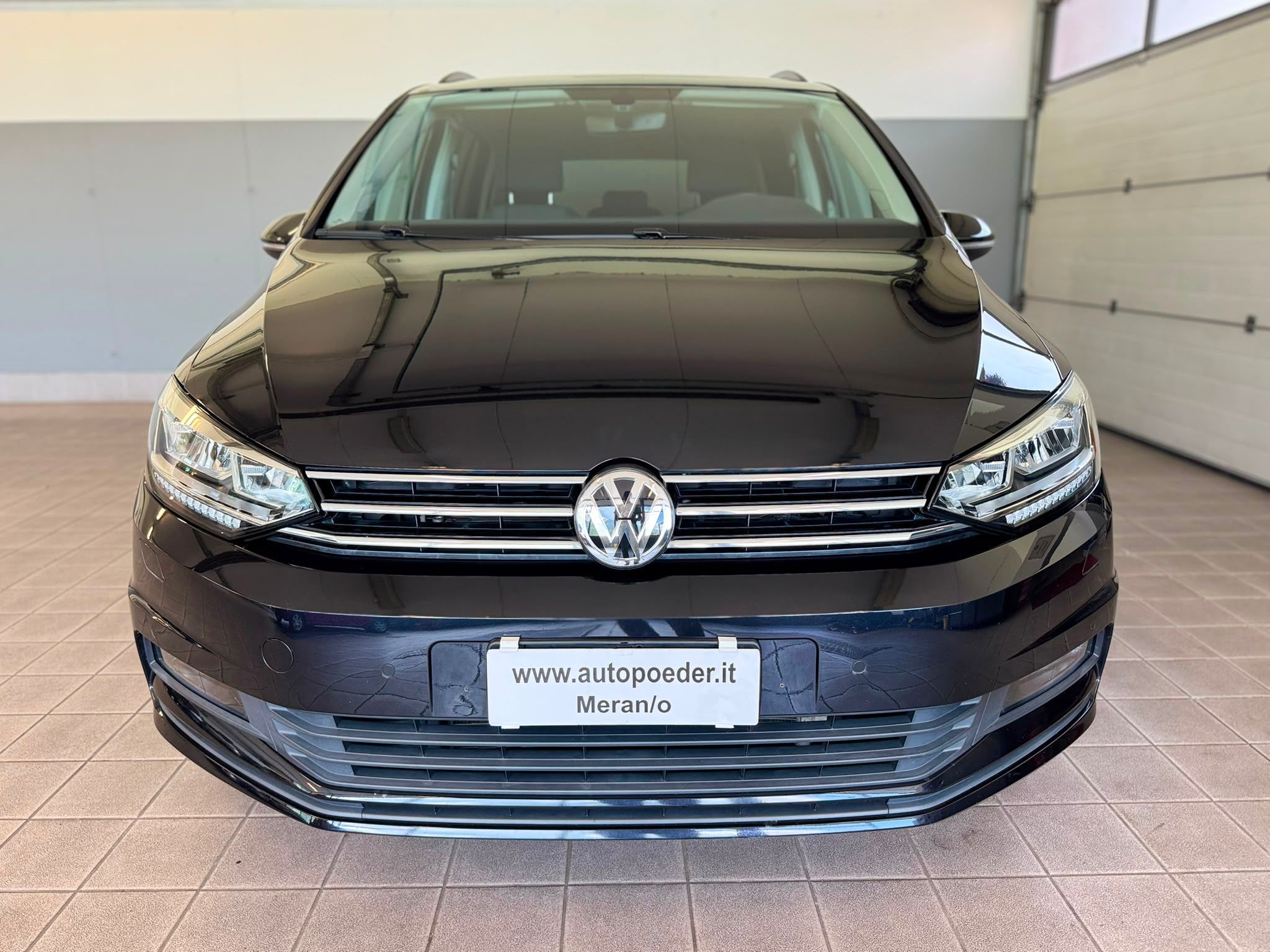 VW touran 15tsi schwarz (5)