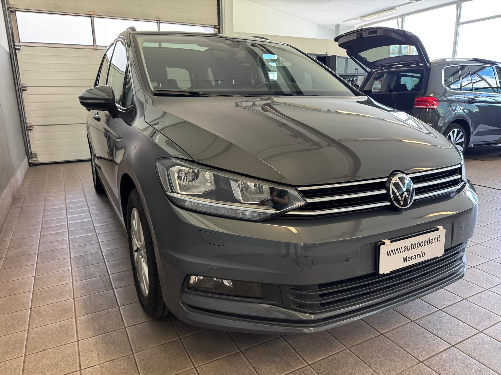 VW Touran 2.0 TDI Gancio Panoramadach (2)