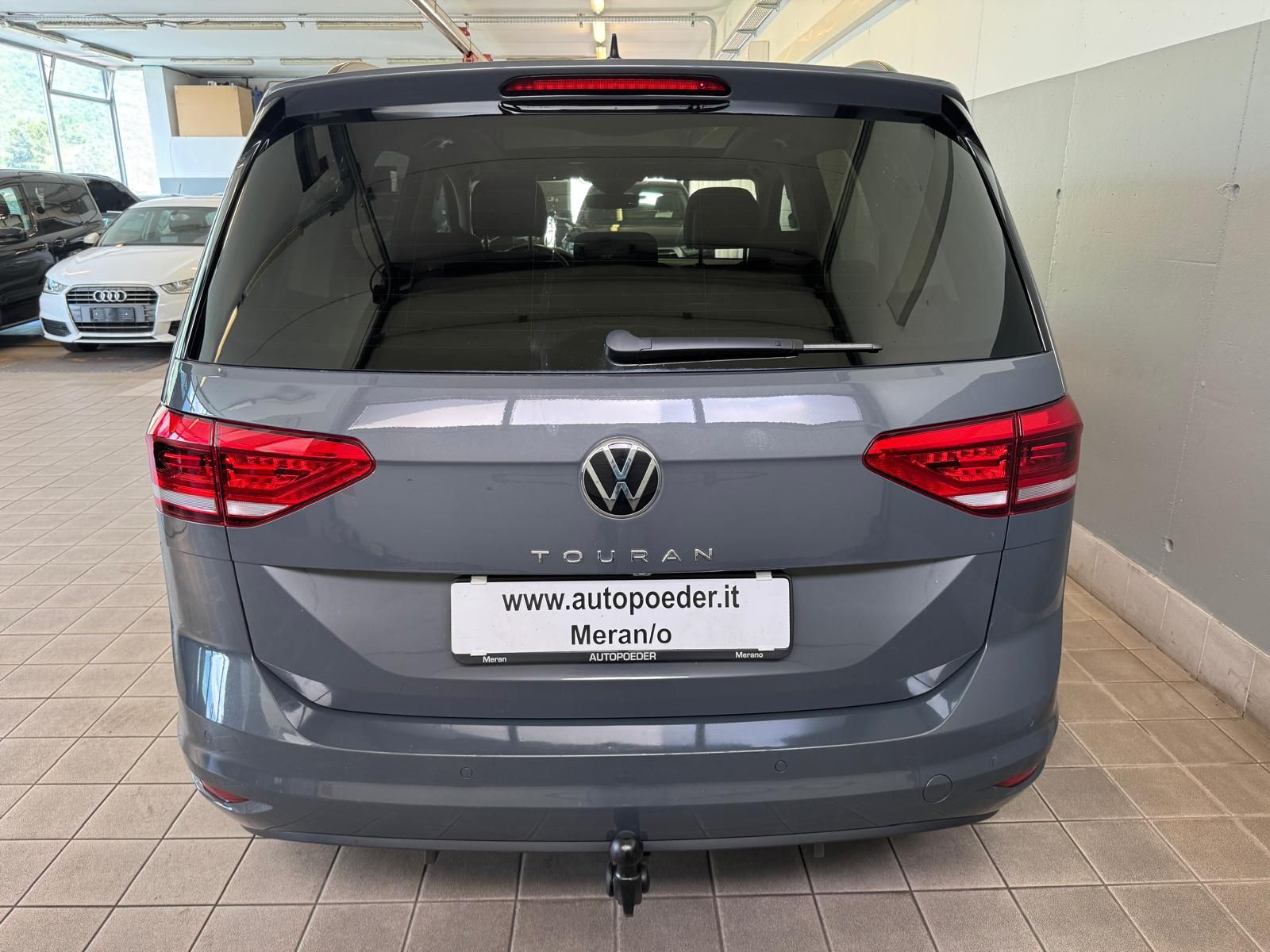 VW Touran 2.0 TDI Gancio Panoramadach (7)