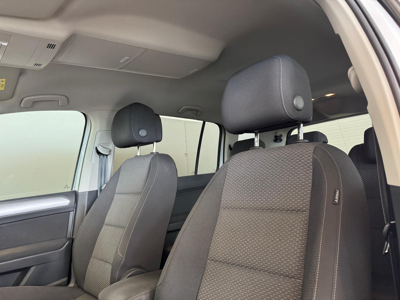 VW Touran 2.0 TDI silver (9)