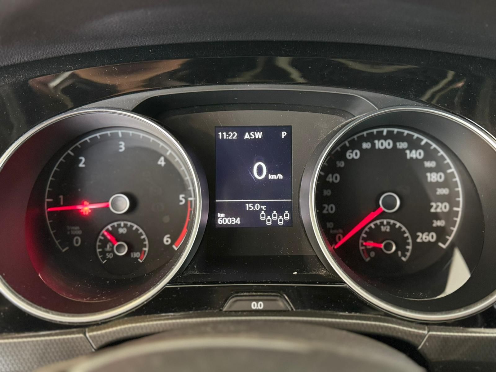 VW Touran 2.0 TDI wießß (14)