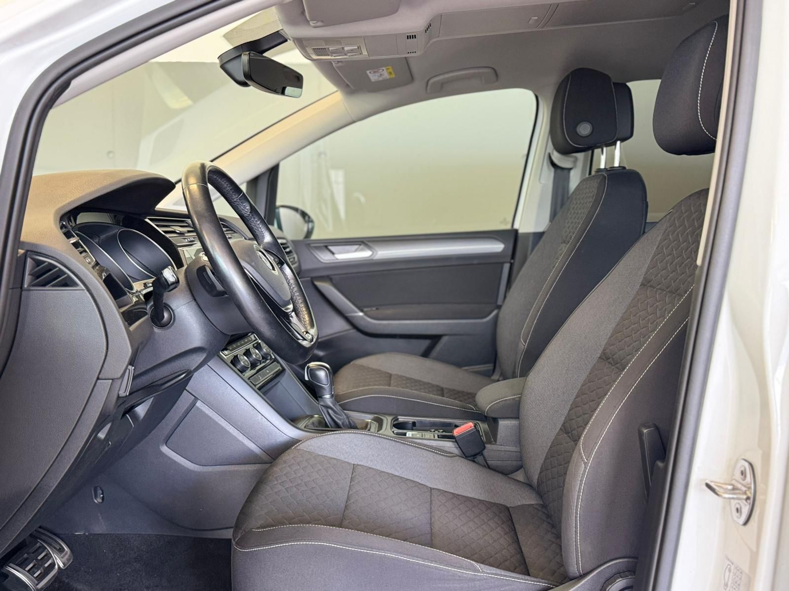 VW Touran 2.0 TDI wießß (9)