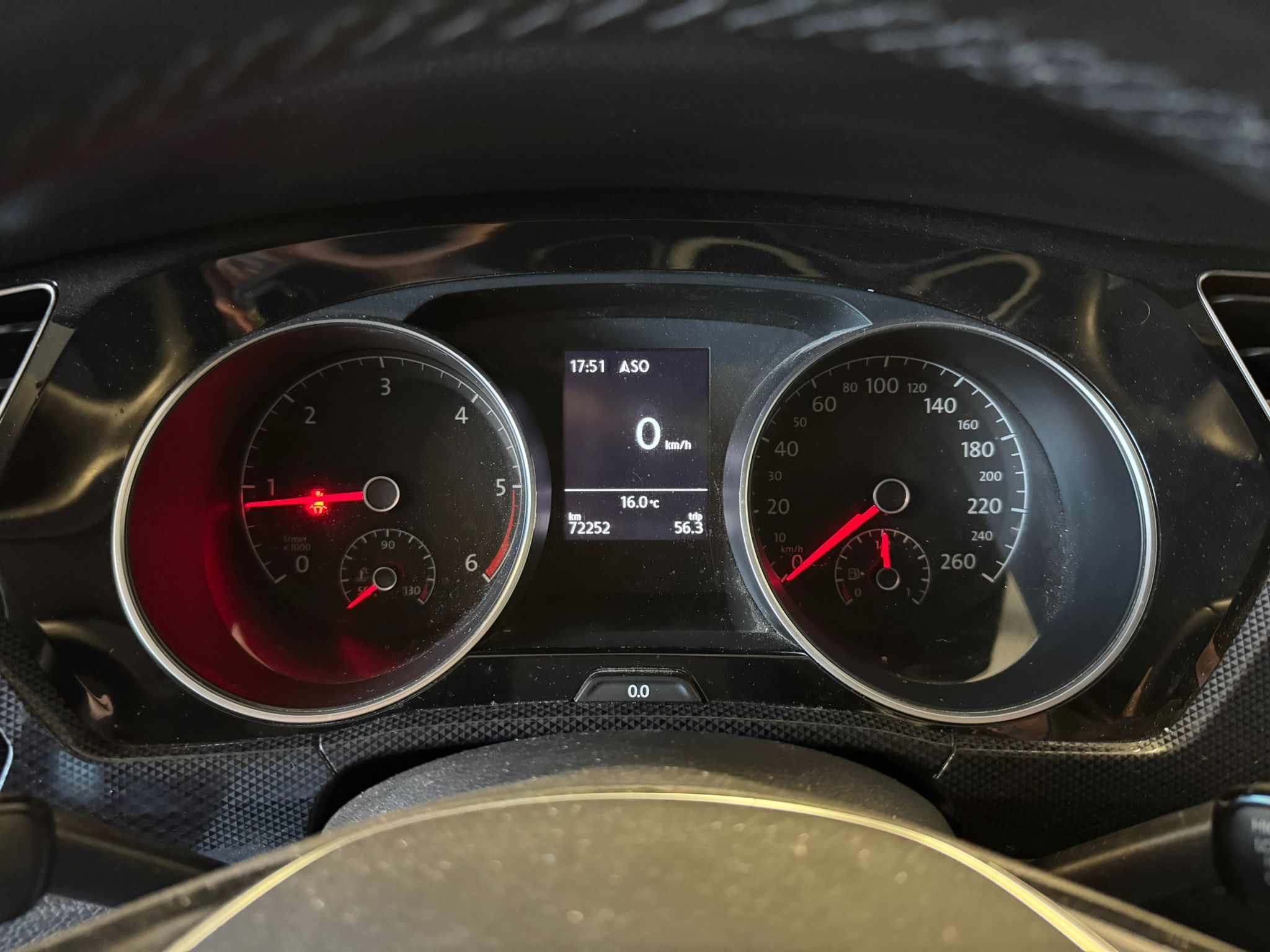 VW TOURAN 7 SITZER GRAU PANORAMADACH AHK (10)