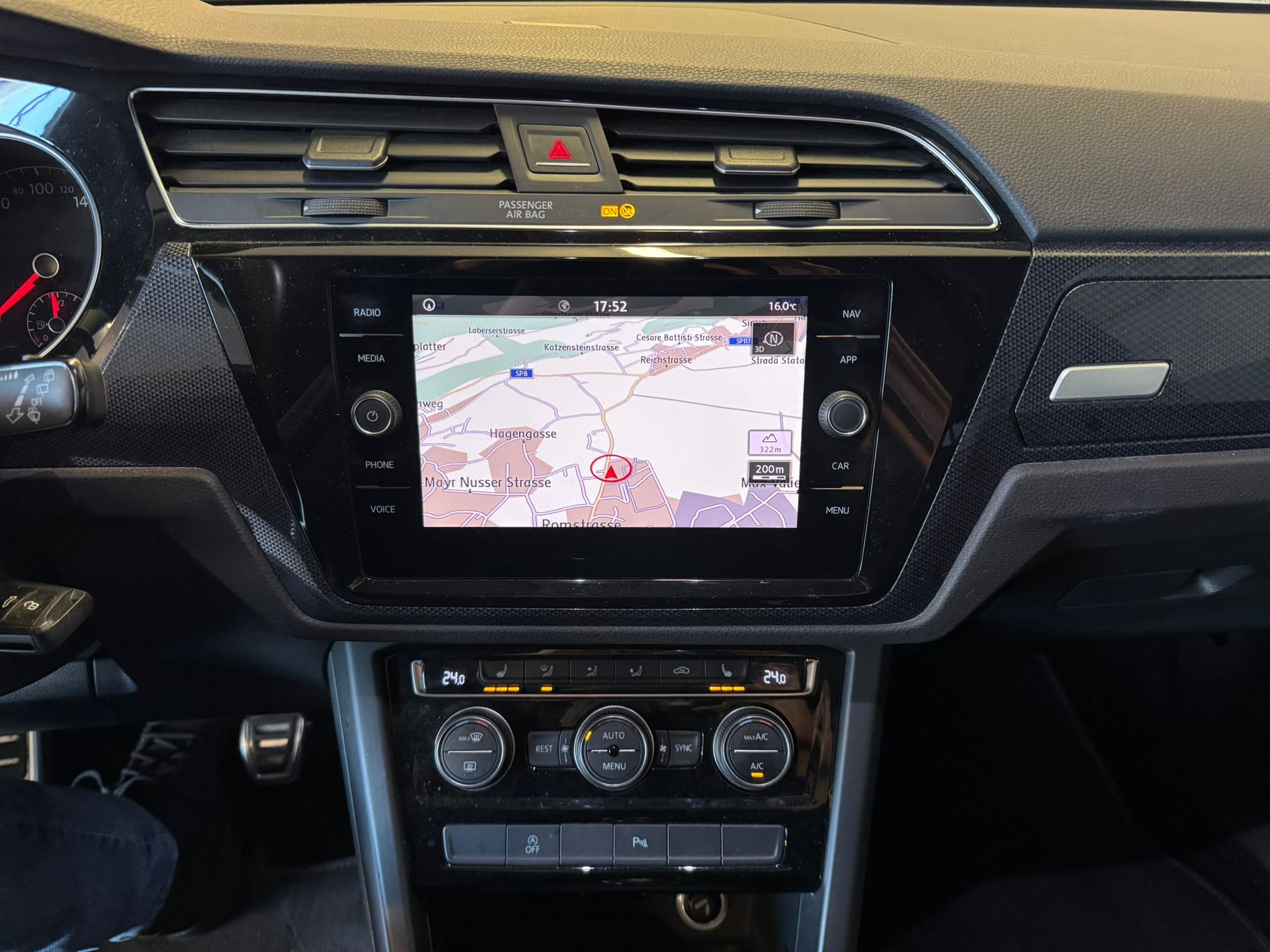 VW TOURAN 7 SITZER GRAU PANORAMADACH AHK (11)