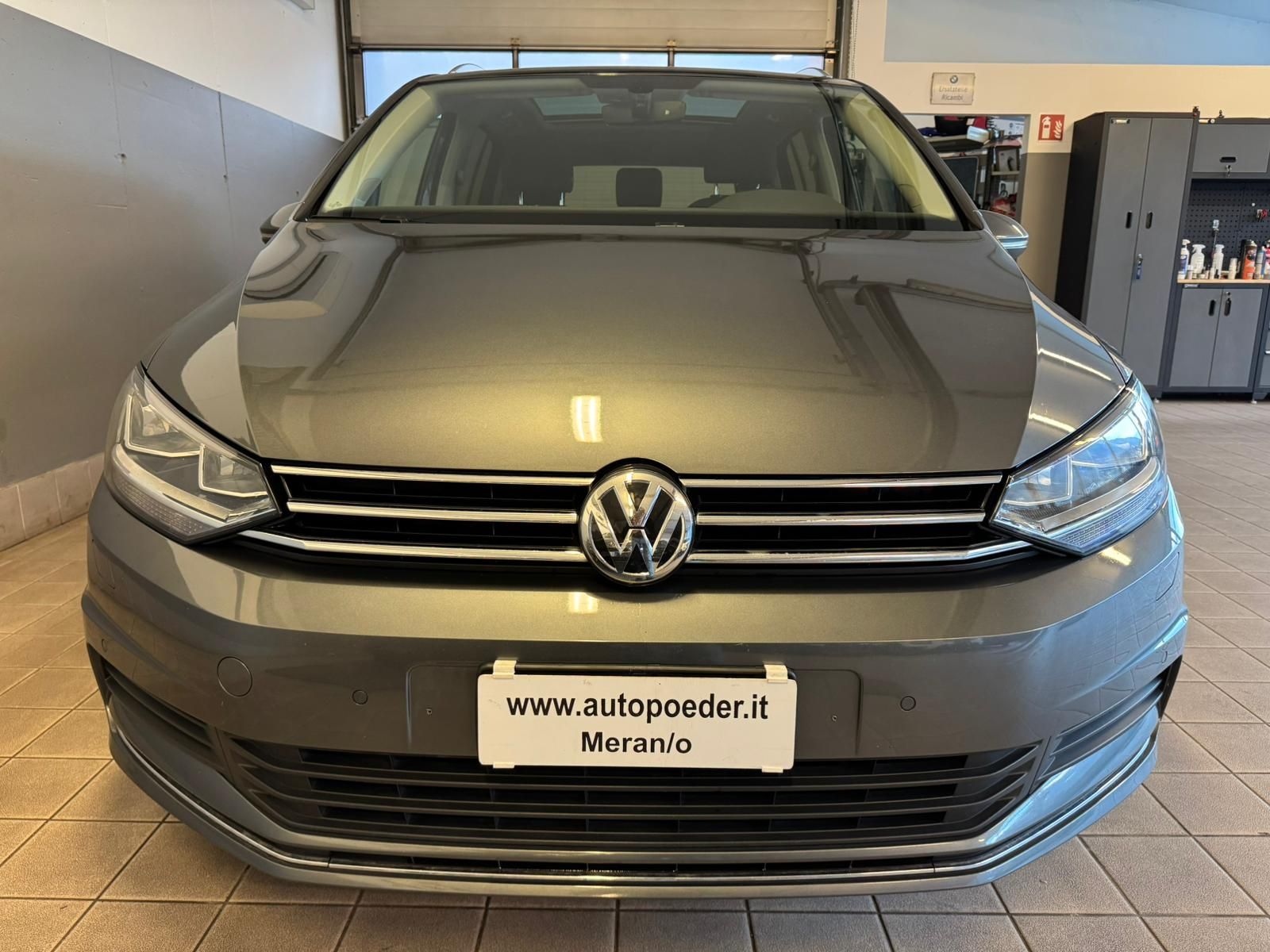 VW TOURAN 7 SITZER GRAU PANORAMADACH AHK (6)