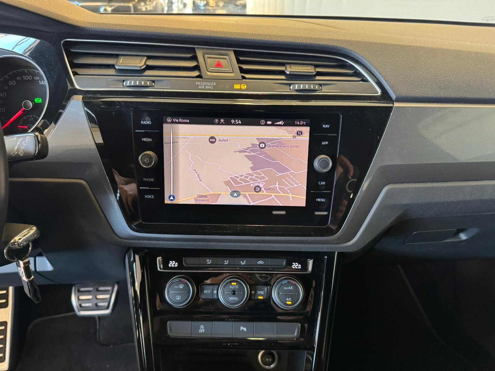 VW Touran R line Blau 2.0 tdi 7posti (13)