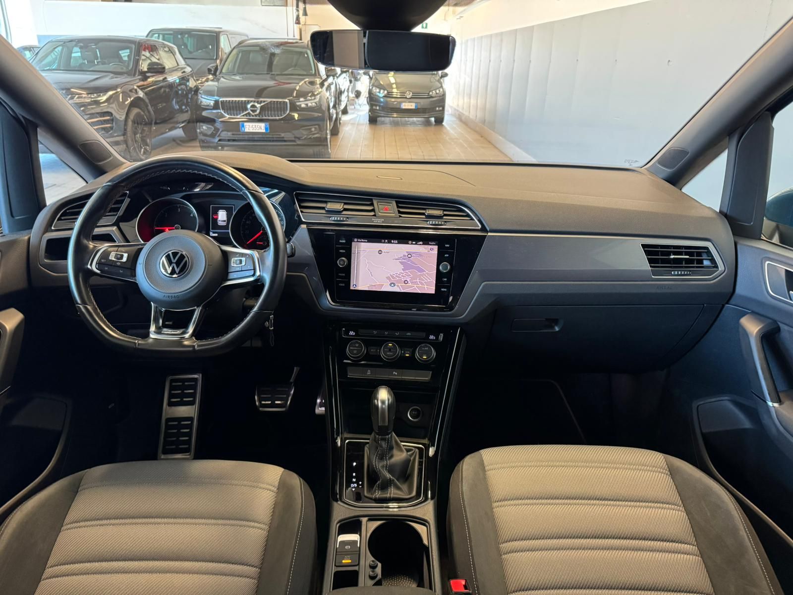 VW Touran R line Blau 2.0 tdi 7posti (15)