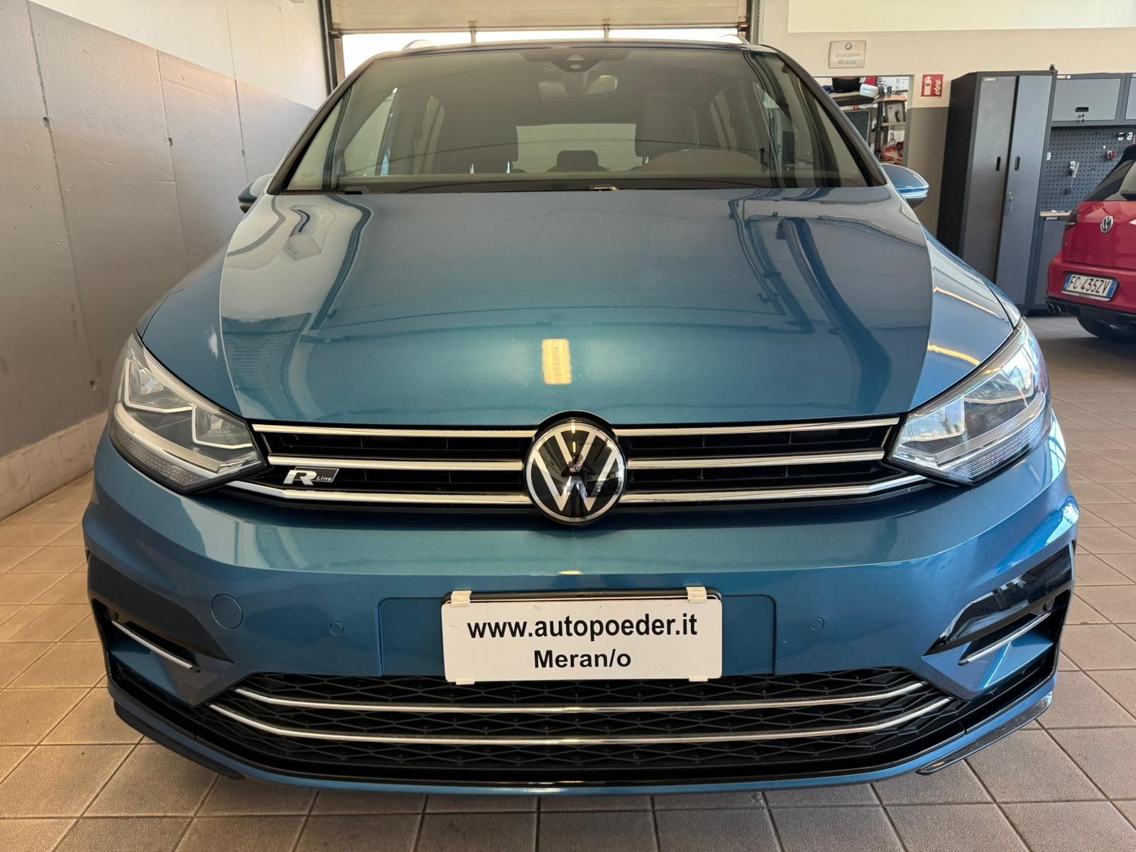 VW Touran R line Blau 2.0 tdi 7posti (6)