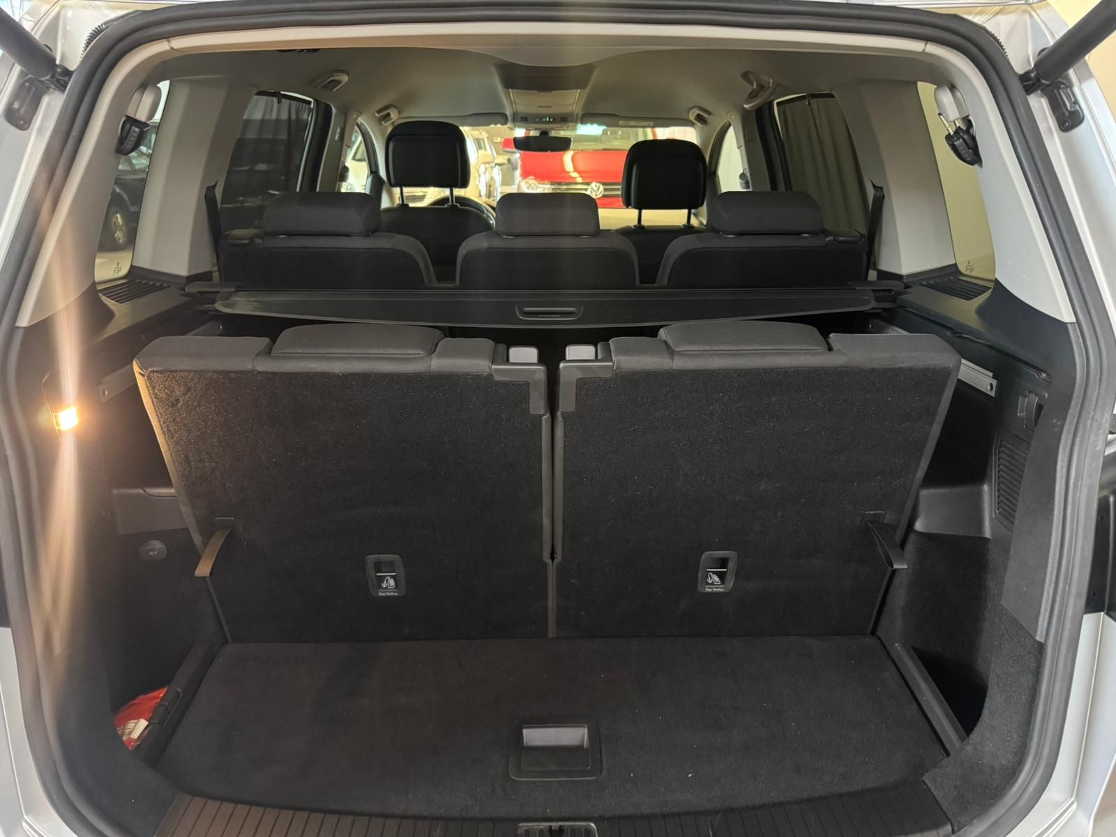 Vw Touran Silber 7Posti (16.1)