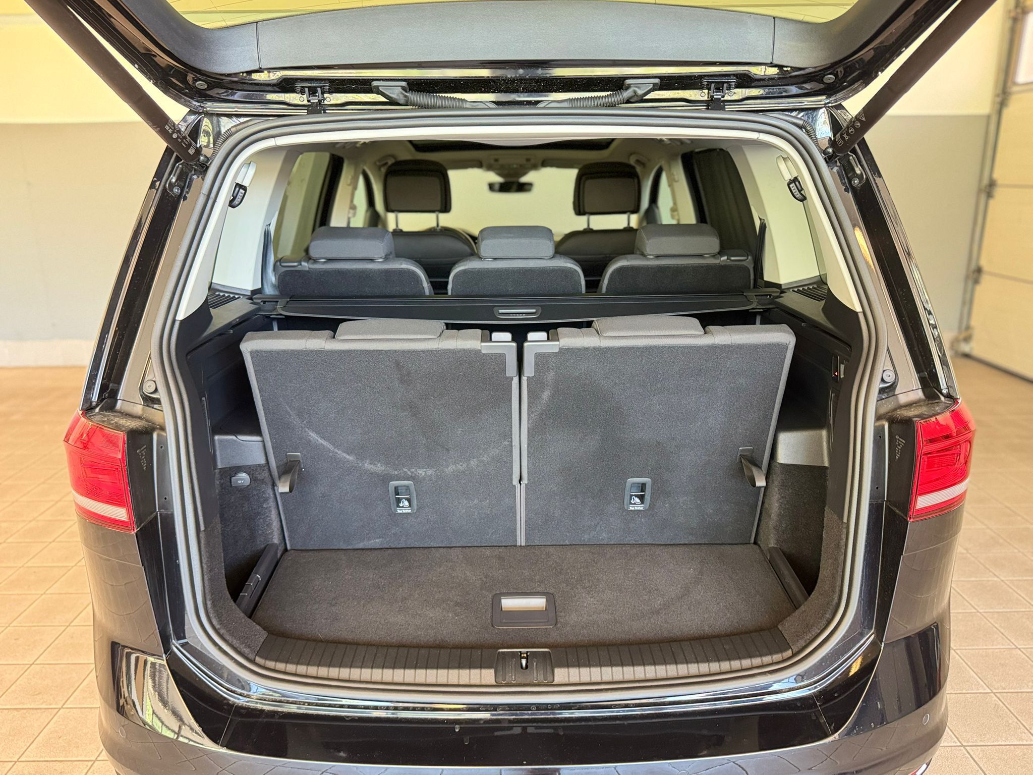 VW TOURAN TSI GANCIO (22)