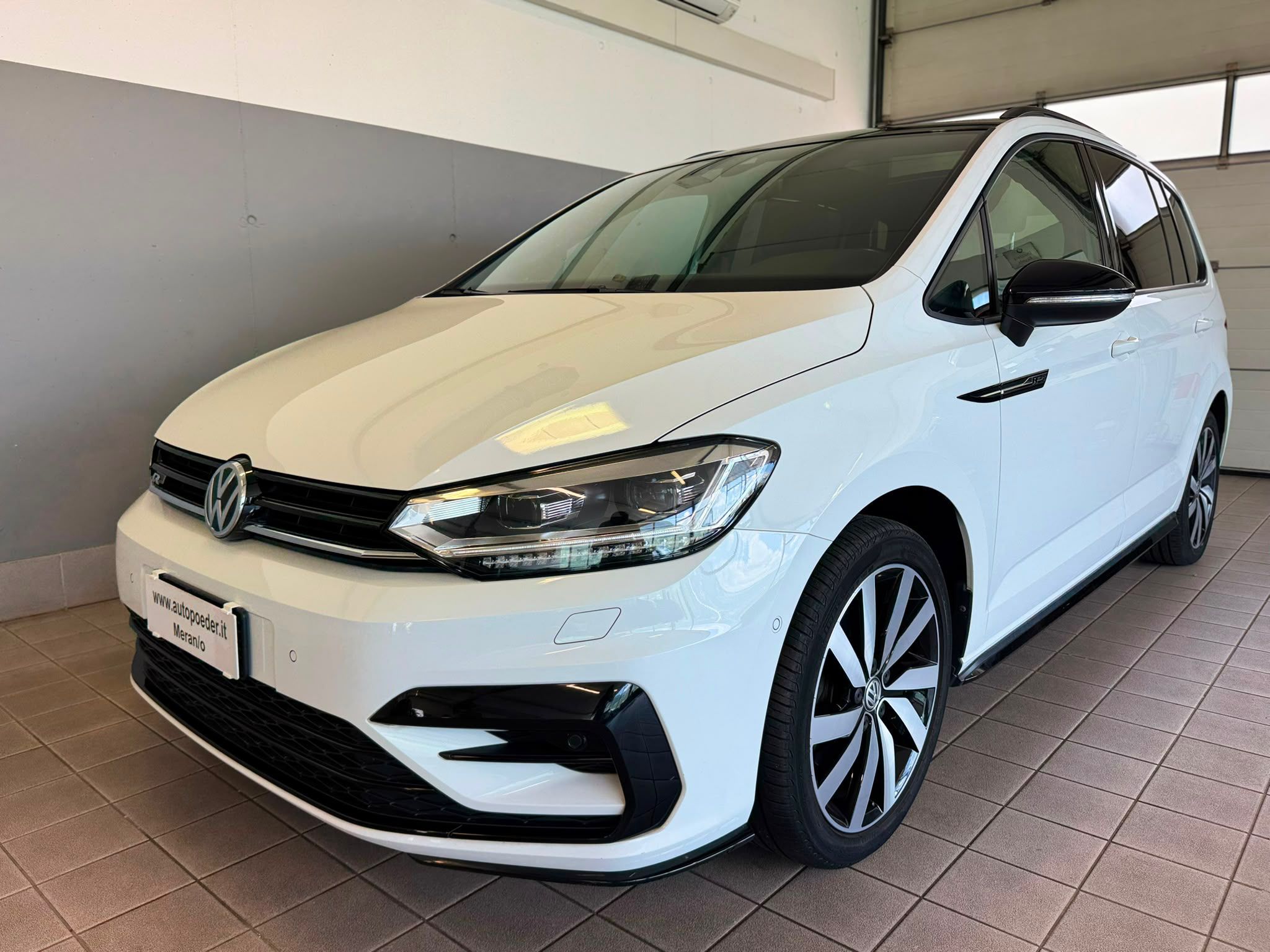 vw touran15 tsi rline weiss (1)