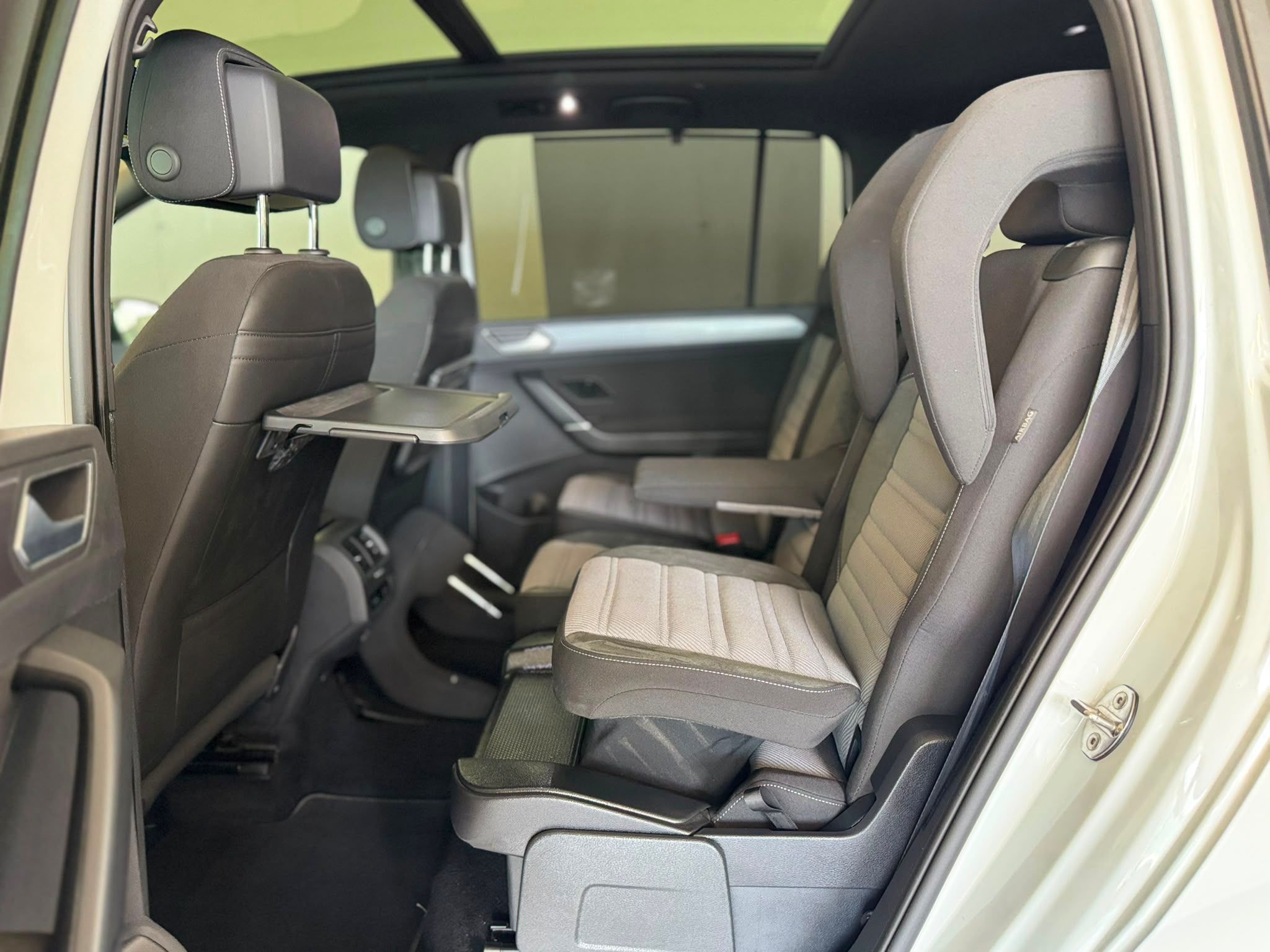 vw touran15 tsi rline weiss (11)