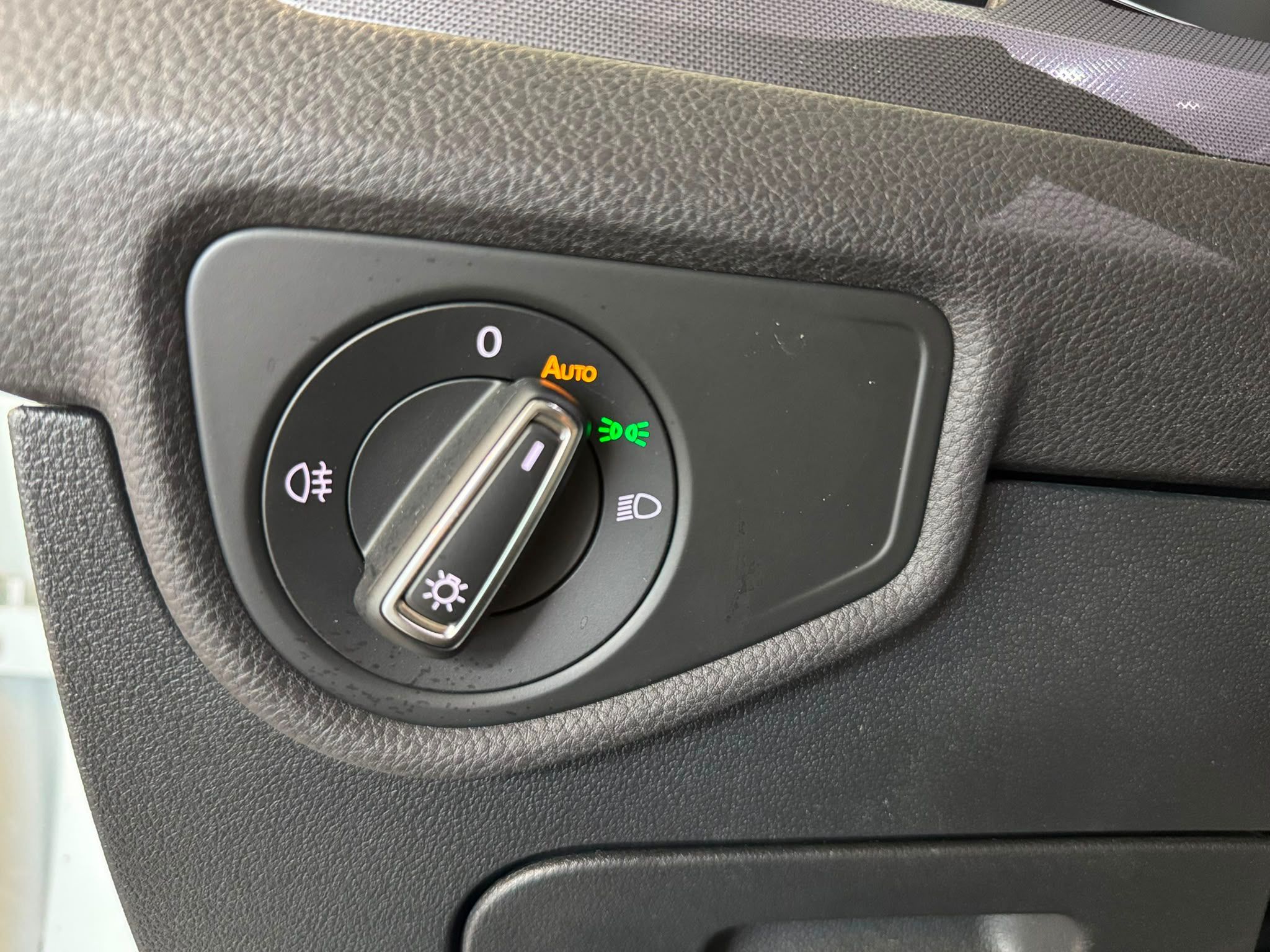 vw touran15 tsi rline weiss (17)